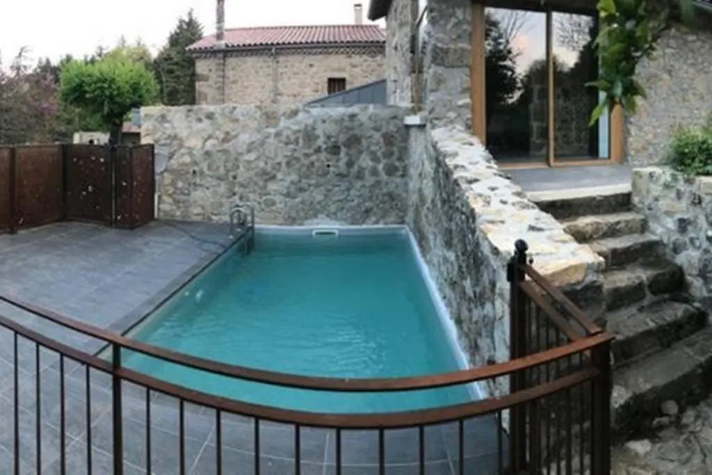 Gîte Le Pilat Vernoux-en-Vivarais 0*,  France
