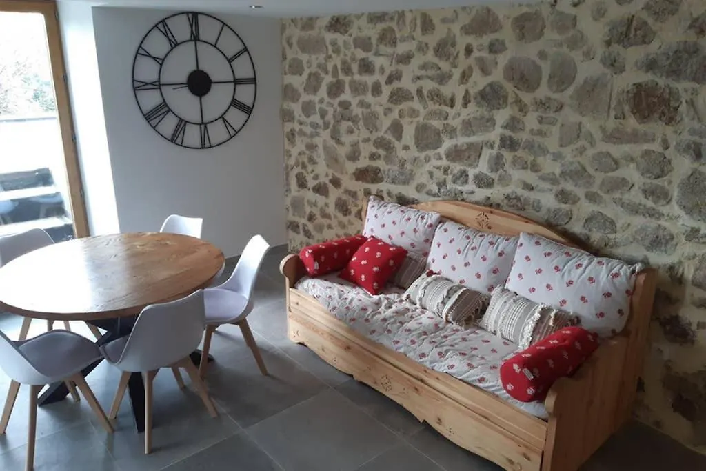 Gîte Le Pilat Vernoux-en-Vivarais Hébergement de vacances